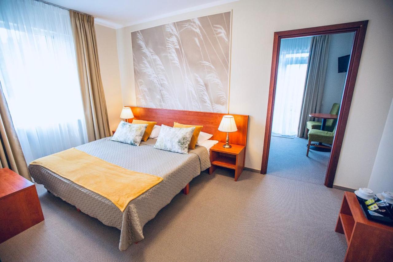 Zuvedra Otel Ignalina Dış mekan fotoğraf