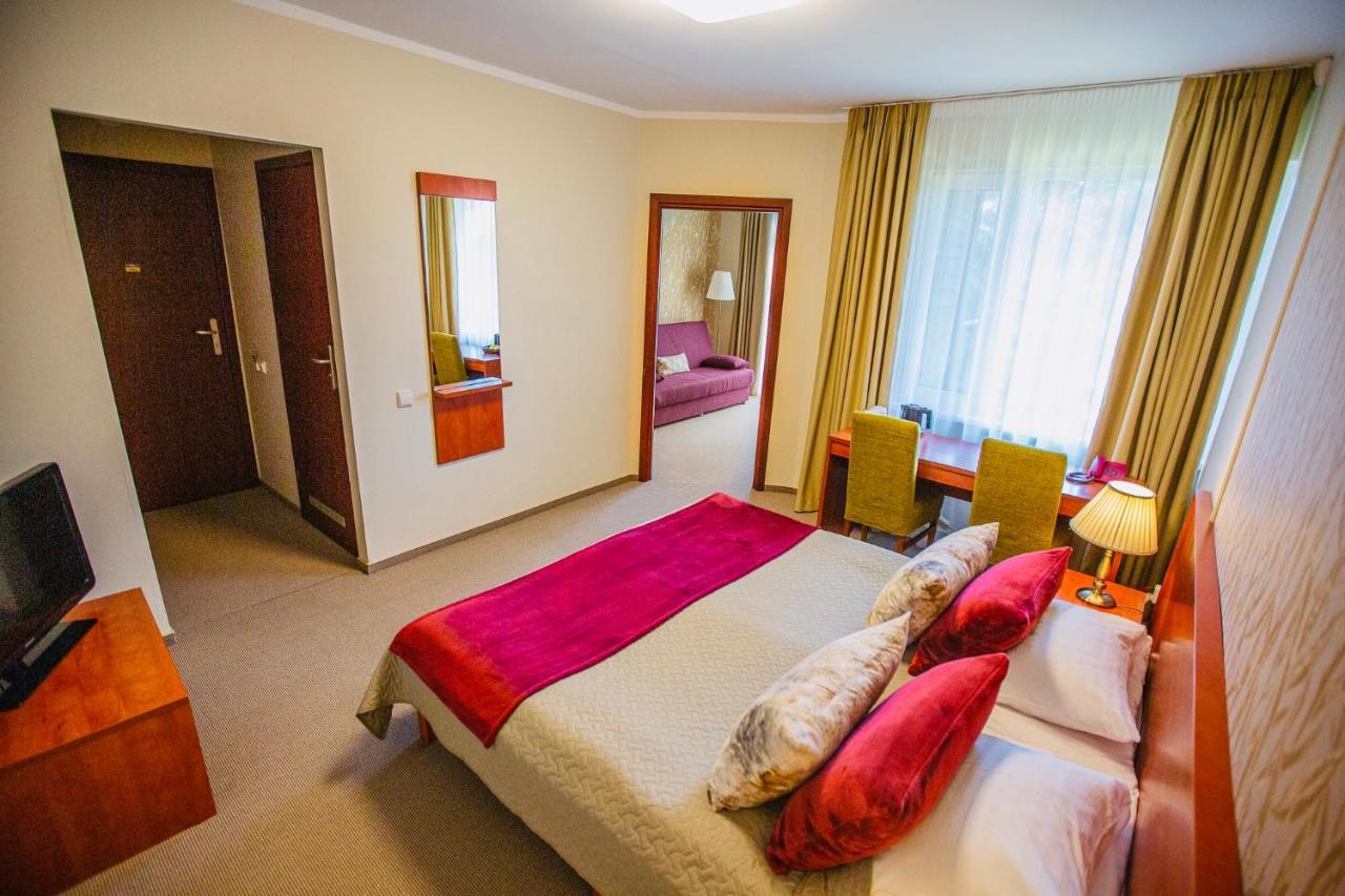 Zuvedra Otel Ignalina Dış mekan fotoğraf