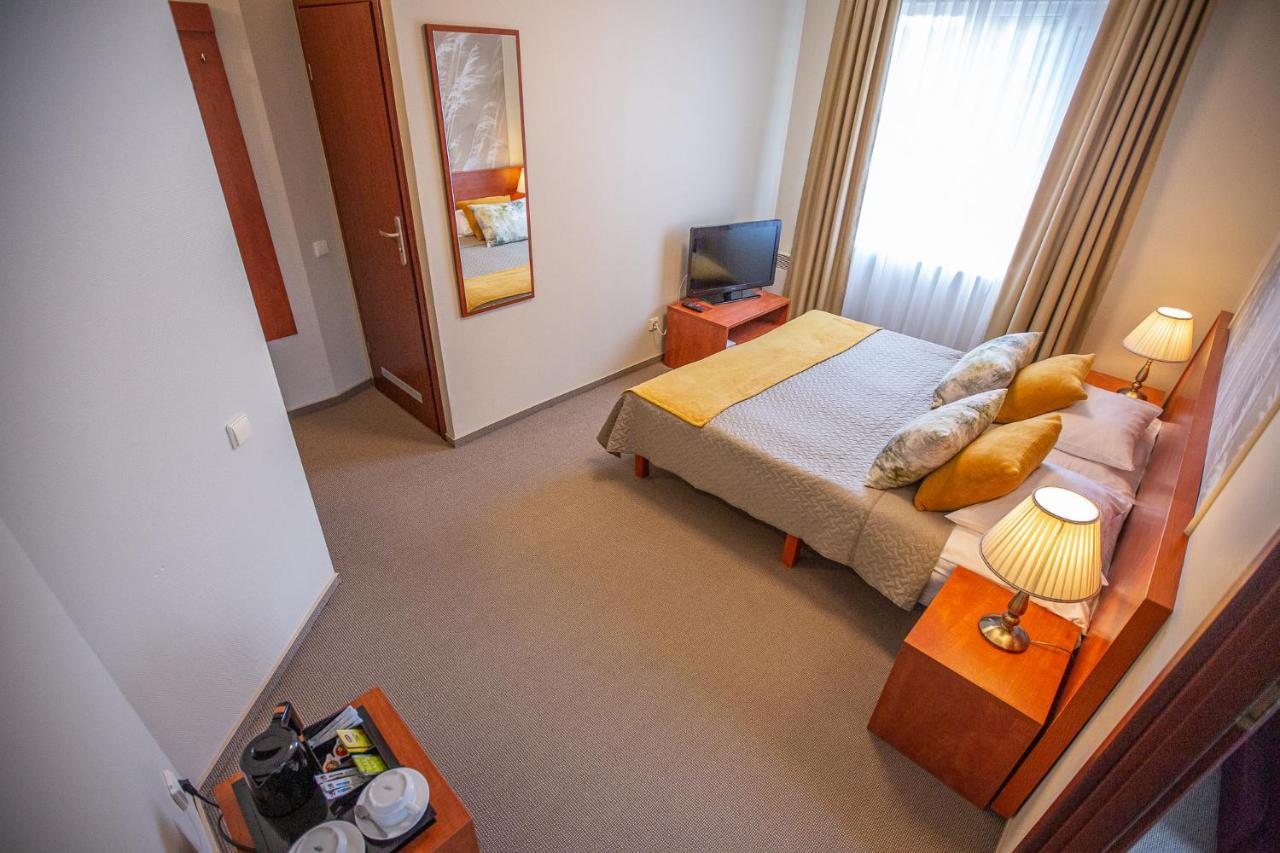 Zuvedra Otel Ignalina Dış mekan fotoğraf