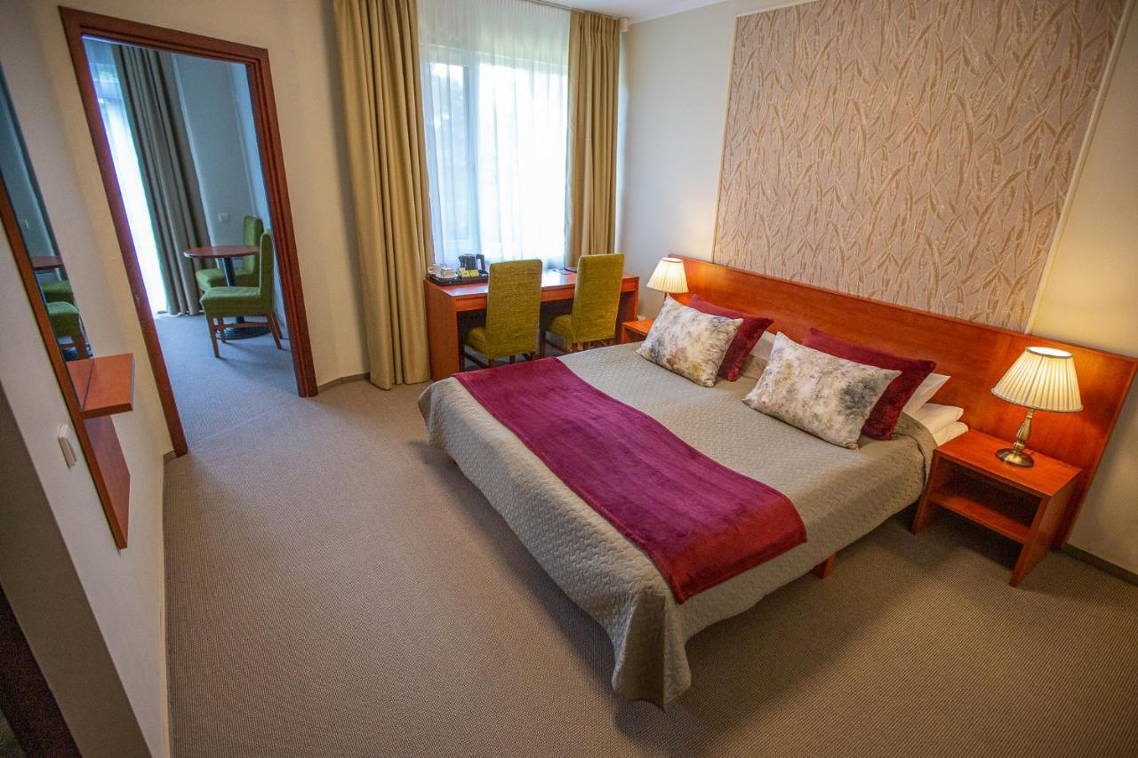 Zuvedra Otel Ignalina Dış mekan fotoğraf